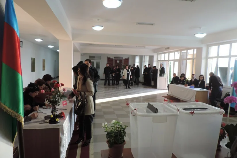 53 saylı DSK-nın sədri: Seçicilər fəal şəkildə səsvermədə iştirak edirlər