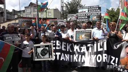 İstanbulda Ermənistanın Alıxanlıda törətdiyi vəhşiliyə qarşı etiraz aksiyası keçirilib - FOTO