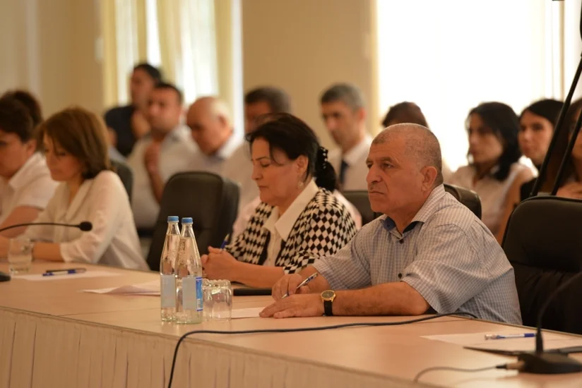 ​Heydər Əliyev Fondunun “Regional İnkişaf” İctimai Birliyi Yevlax və Şəkidə sakinlərlə görüşlər keçirib