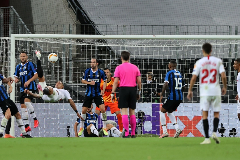 Названы претенденты на звание лучшего игрока недели Лиги Европы