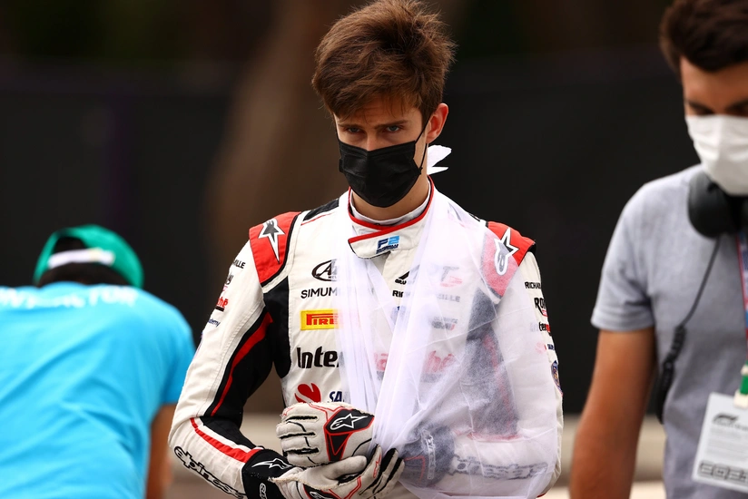 Formula 2 pilotunun Bakıda qolu sındı