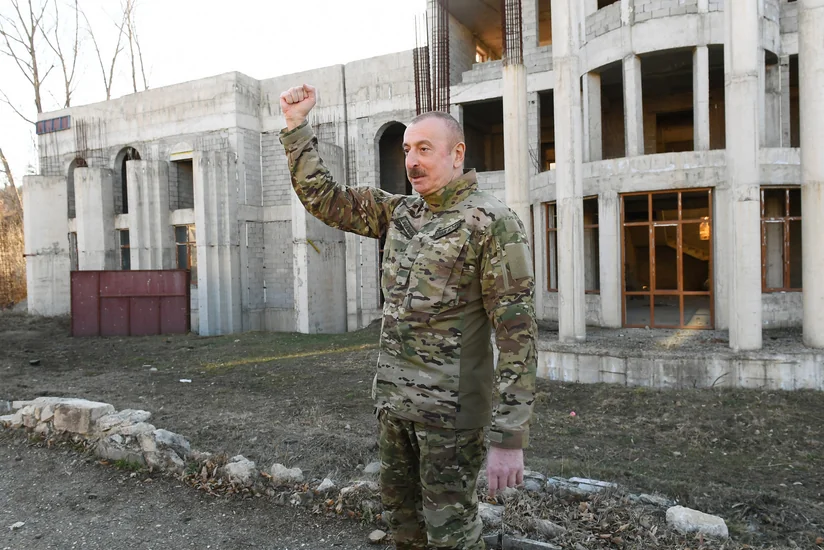 Azərbaycan Prezidenti: “Parlament” də gorbagor oldu, status da gorbagor oldu, cəhənnəmə getdi