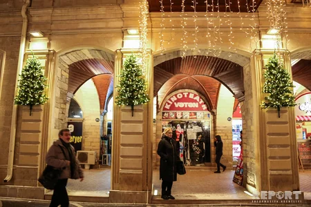 Bakıda Yeni il ovqatı - FOTOREPORTAJ