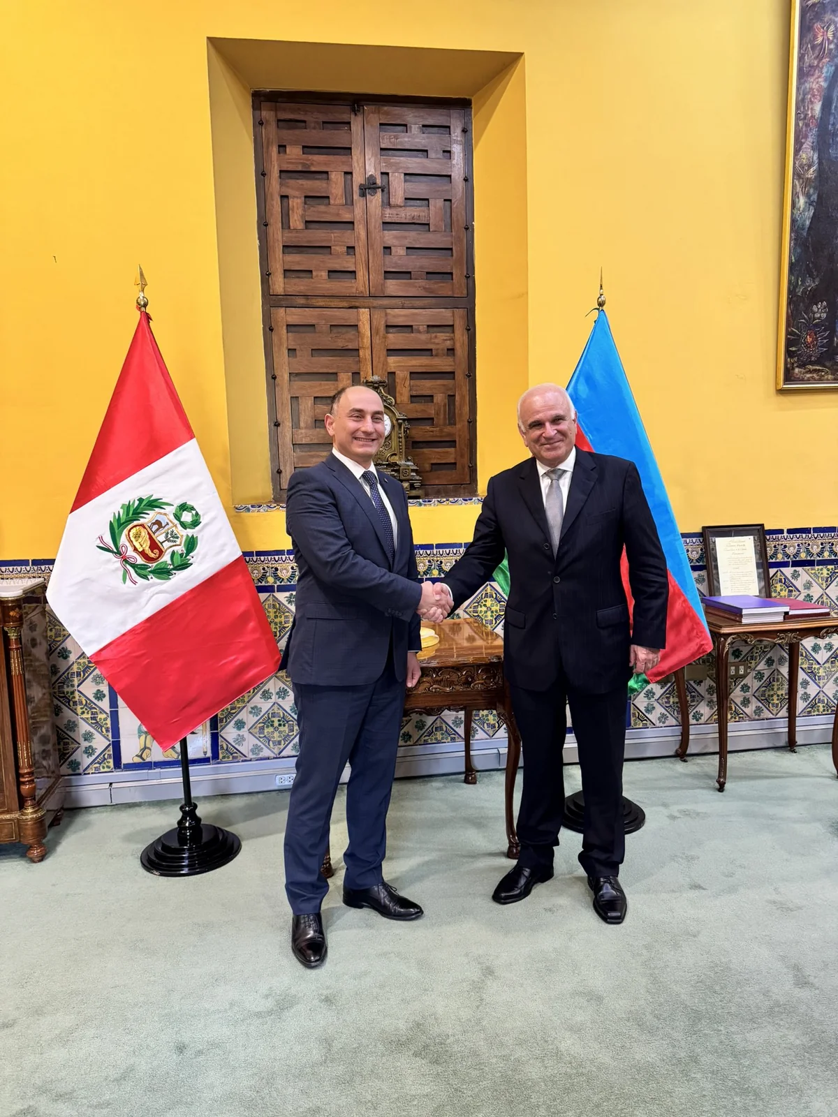 Azerbaijani envoy mulls economic issues with deputy FM of Peru