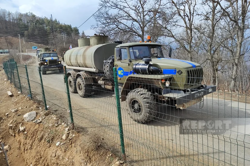 По дороге Ханкенди-Лачын беспрепятственно проехал 61 автомобиль российских миротворцев