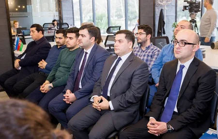 Elektron Hökumətin İnkişafı Mərkəzində mediatur təşkil edilib