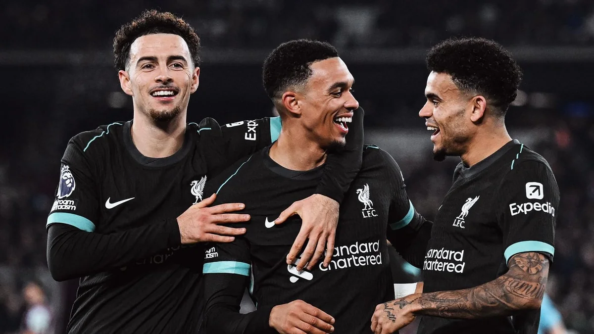 İngiltərə Premyer Liqası: “Liverpul” London komandasını darmadağın edib