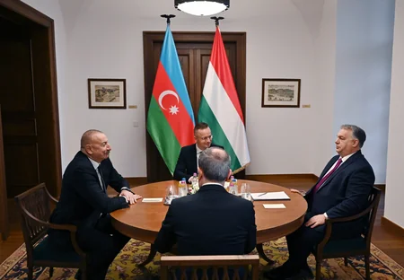 Prezident İlham Əliyevin Macarıstanın Baş naziri ilə məhdud tərkibdə görüşü olub
