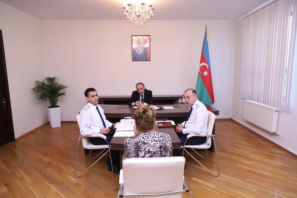 Baş prokuror Samuxda vətəndaşları qəbul edib