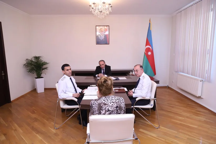 Baş prokuror Samuxda vətəndaşları qəbul edib