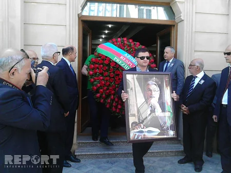 Söhrab Tahir II Fəxri xiyabanda dəfn edilib
