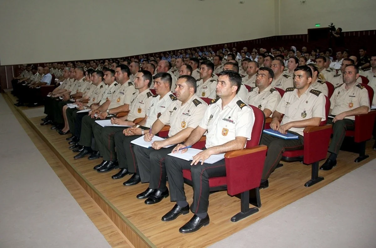 Azərbaycan Ordusunun kadr işləri üzrə heyətinin toplanışı keçirilib