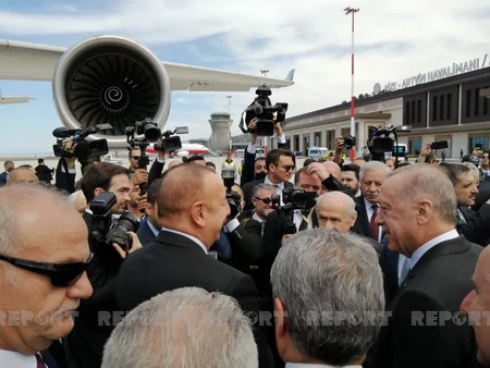 President Ilham Aliyev arrives in Turkiye