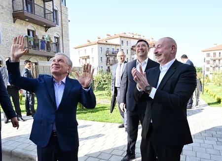 Azərbaycan, Özbəkistan və Qırğızıstan prezidentləri Şuşada gəziblər - YENİLƏNİB