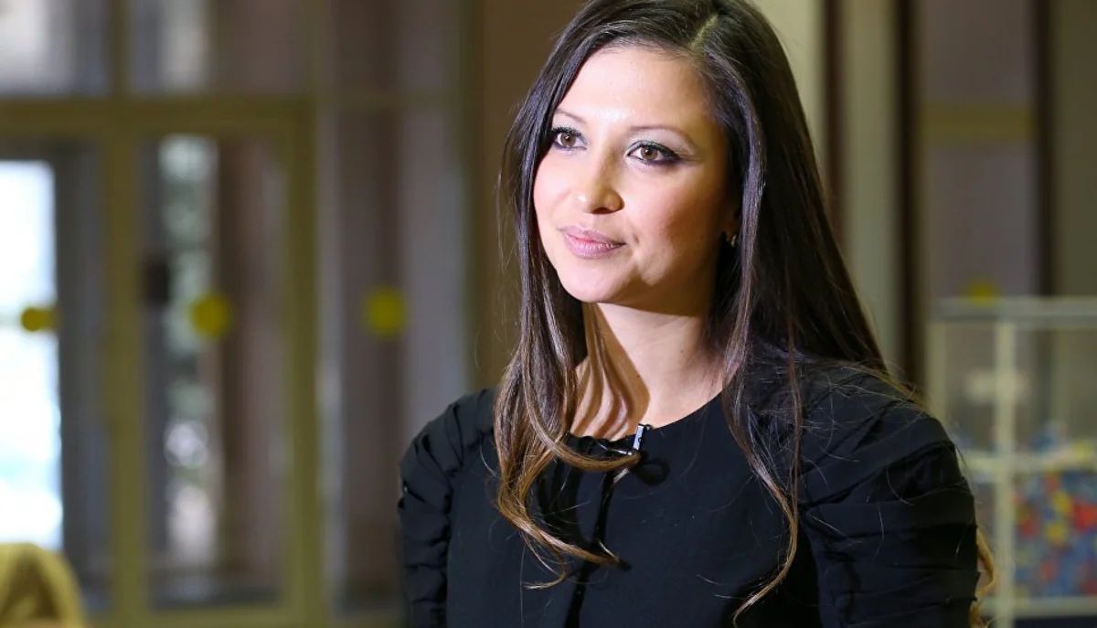 Yana Batırşina: Hemilton Kloppa Bakının necə gözəl olduğunu söyləsin