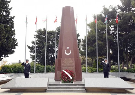 Əli Nağıyev Türkiyə DİN-in Təhlükəsizlik Baş İdarəsinin rəisini qəbul edib