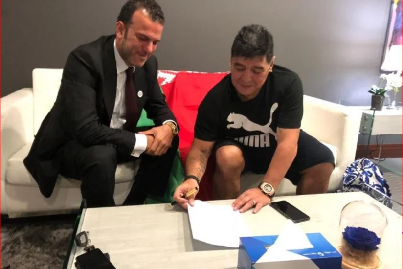 Maradona Belarusun Dinamo klubunun idarə heyətinə sədr seçilib