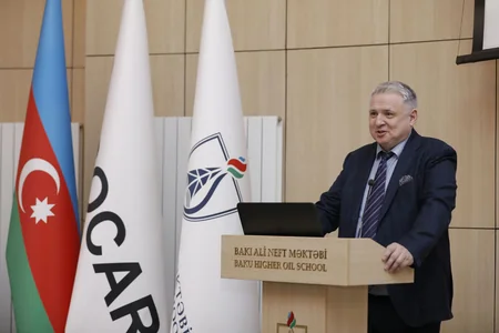 SOCAR launches trainings on Leadership Academy concept