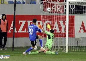 Fransalı futbolçu qol sayında Vaqif Cavadova çatıb