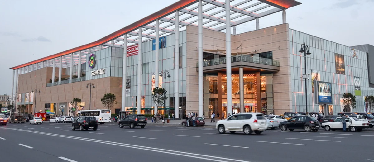 “Ganjlik Mall”da həyəcan siqnalı çalınıb