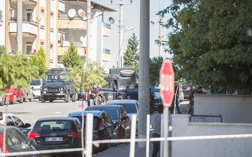 Qaziantəpdə partlayış törədilib, 3 polis şəhid olub,8 nəfər yaralanıb - YENİLƏNİB