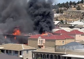 Xırdalanda fərdi yaşayış evi yanır
