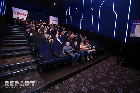 Hər şey indi başlayır filminin CinemaPlus Ganjlik Mallda premyera öncəsi nümayişi keçirilib - FOTO