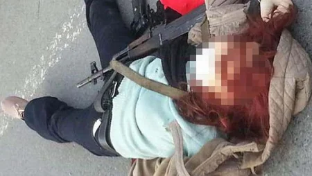 İstanbulda polis idarəsinə hücum edən silahlı şəxs öldürülüb - VİDEO