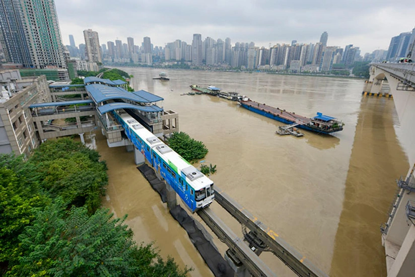 Chinese metropolis Chongqing hit by worst flood