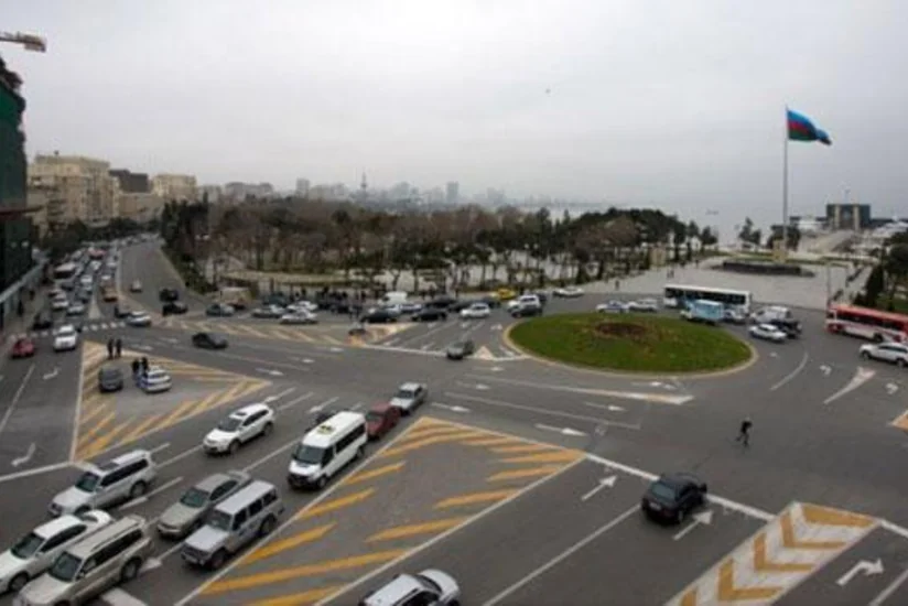 Neftçilər prospektində avtomobillərin hərəkəti bərpa olunub
