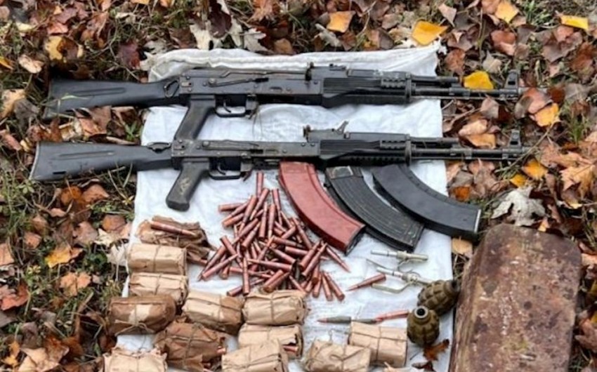 Xankəndidə avtomat, pulemyot və qumbaralar tapılıb