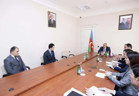 Səfər Mehdiyev Qobustanda vətəndaşları qəbul edib