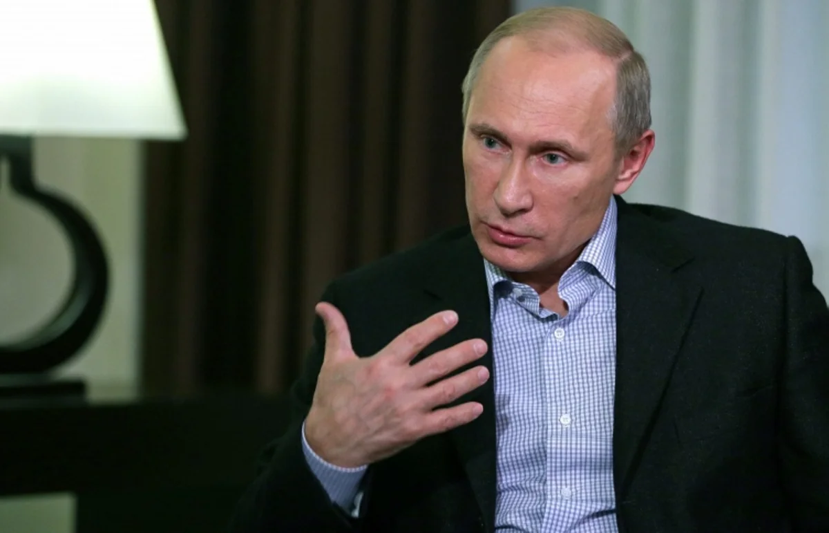 Президент России заявил о преждевременности установки ему памятников