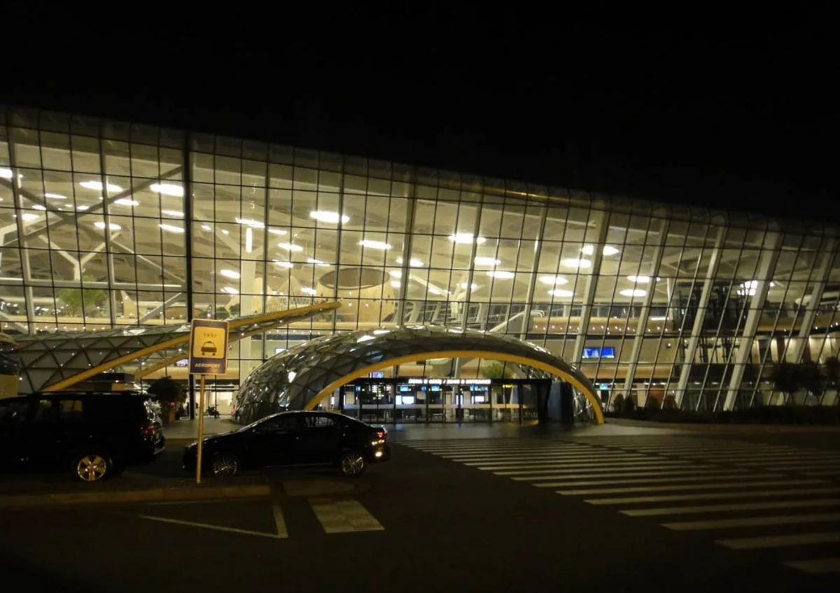 Heydər Əliyev Beynəlxalq Aeroportu ştat rejimində fəaliyyət göstərir