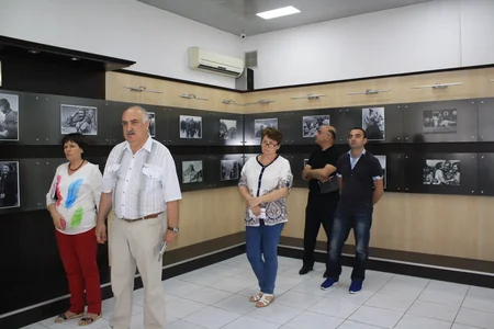 В Баку открылась фотовыставка Помним и скорбим