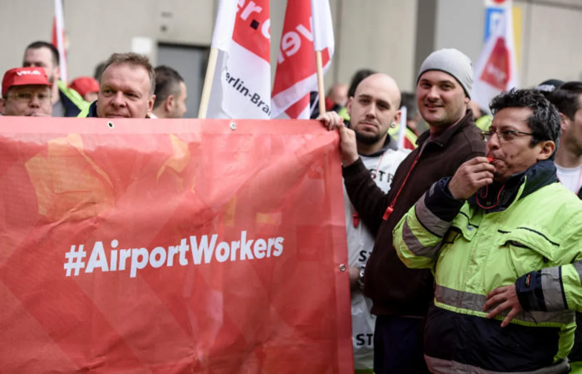 Berlin aeroportlarının əməkdaşları 25 saatlıq etiraz tətilinə başlayıb