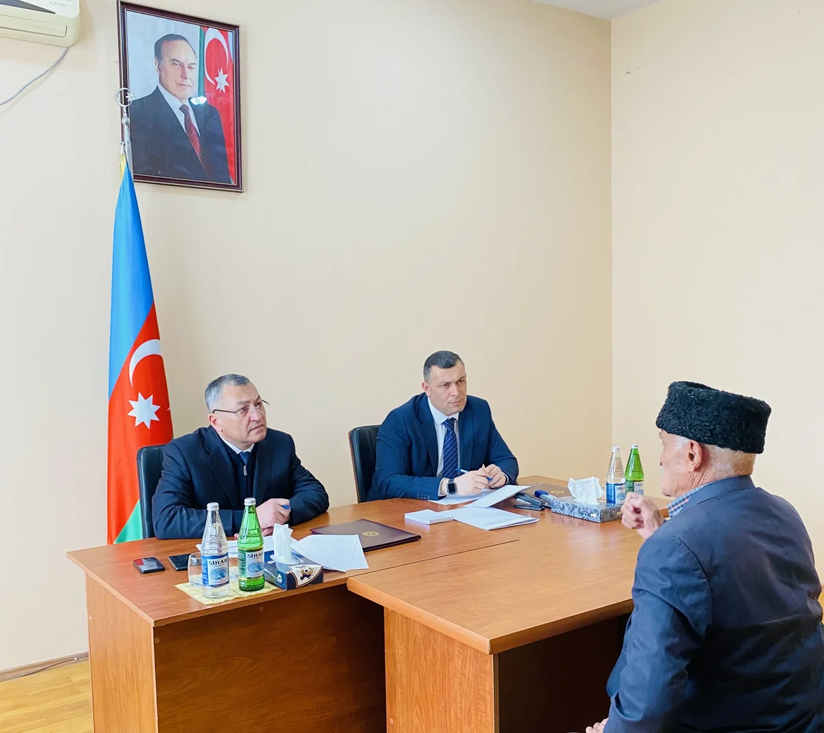 Dövlət Komitəsinin sədri Biləsuvarda vətəndaşları qəbul edib