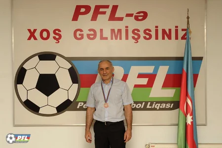 Peşəkar Futbol Liqası medalçıları mükafatlandırdı