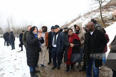 Participants of int'l Islamophobia conference visit Shusha fortress