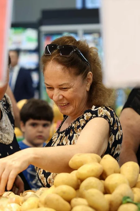 BRAVO Supermarketlər Şəbəkəsi İsmayıl Hidayətzadə küçəsində yeni mağazasını açdı!