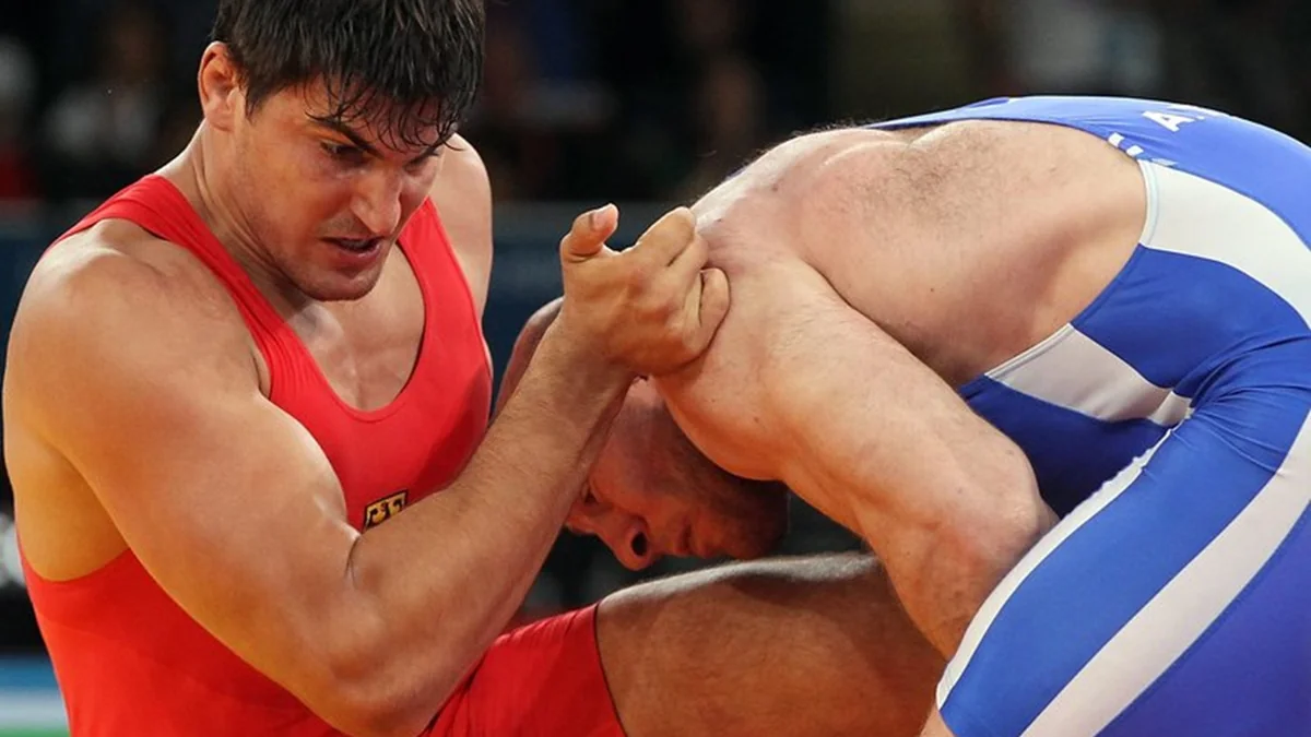 Baku-bound wrestlers win medal in Italy