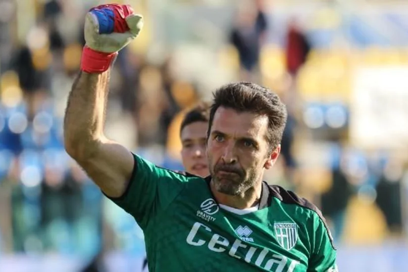 Buffon 55 yaşınadək oynamaq istəyir