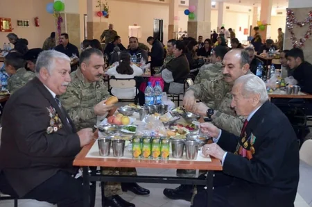 Hərbi hissələrdə Açıq qapı günü keçirilib - FOTO