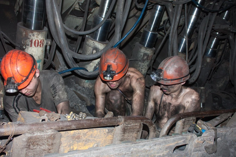 Ecuador: Mine collapse kills five