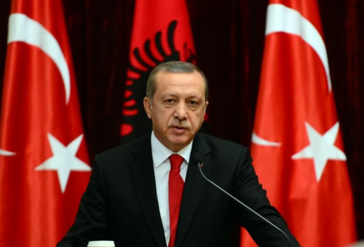 Erdogan calls for dialogue in Macedonia