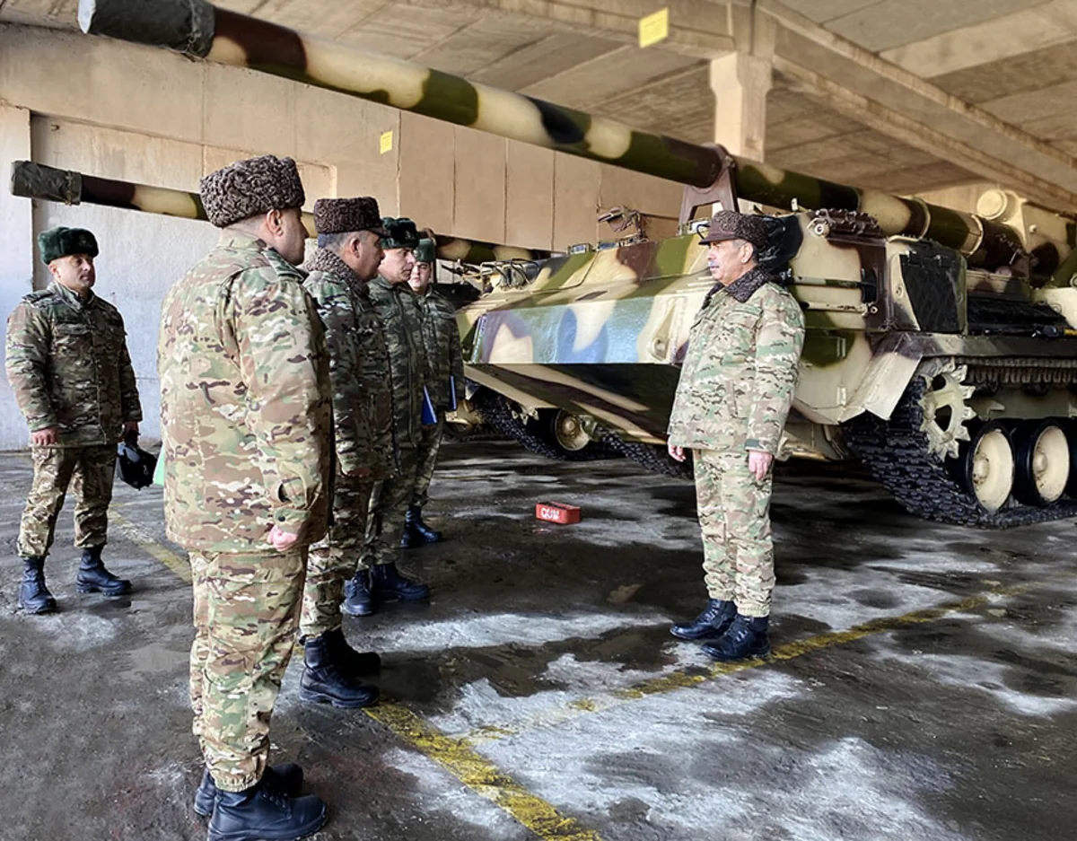 Defense minister inspects combat readiness of mobilization support base