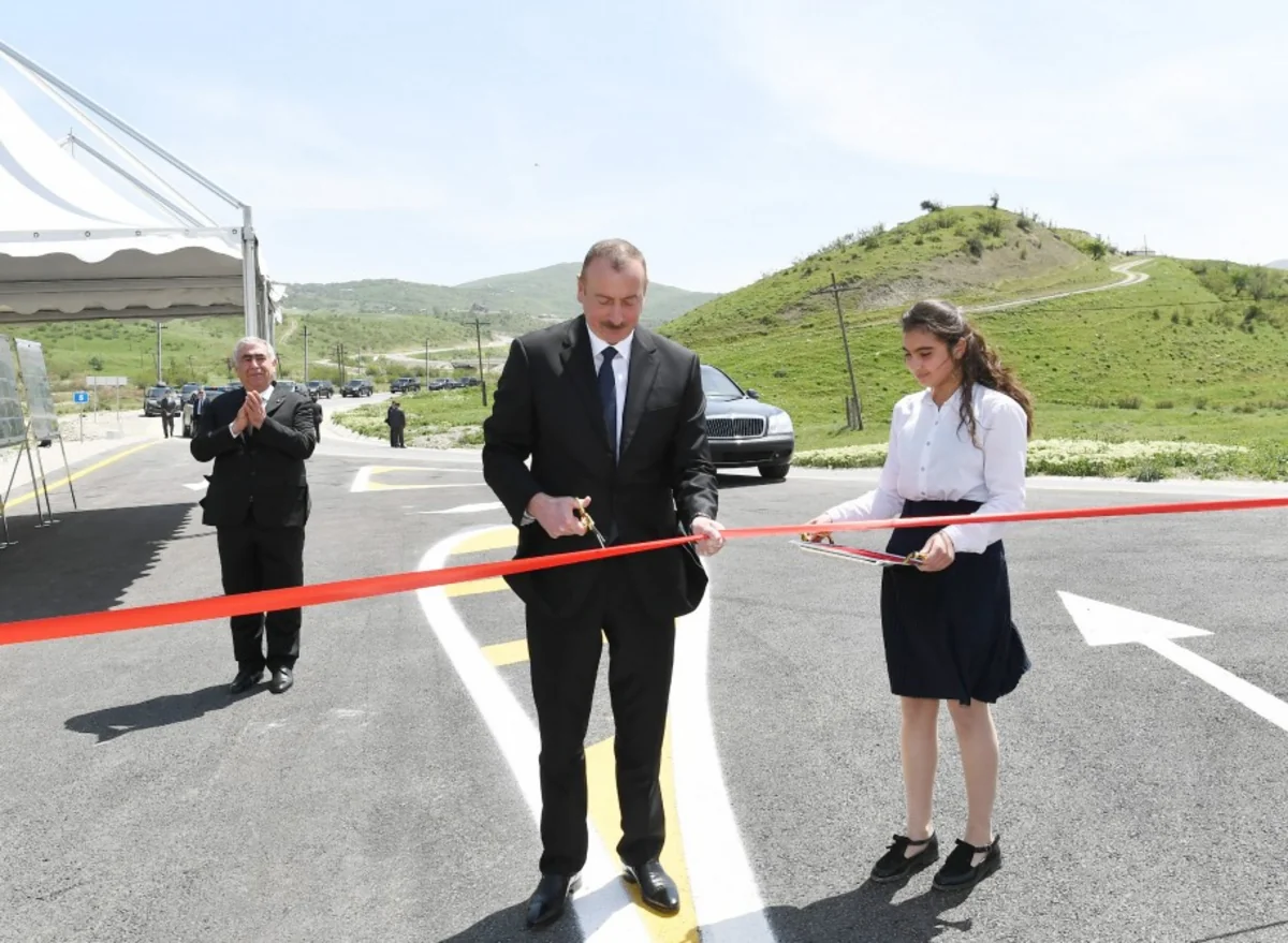 Giləzi-Xızı avtomagistralını Fındığan kəndi ilə birləşdirən yolun açılışı olub