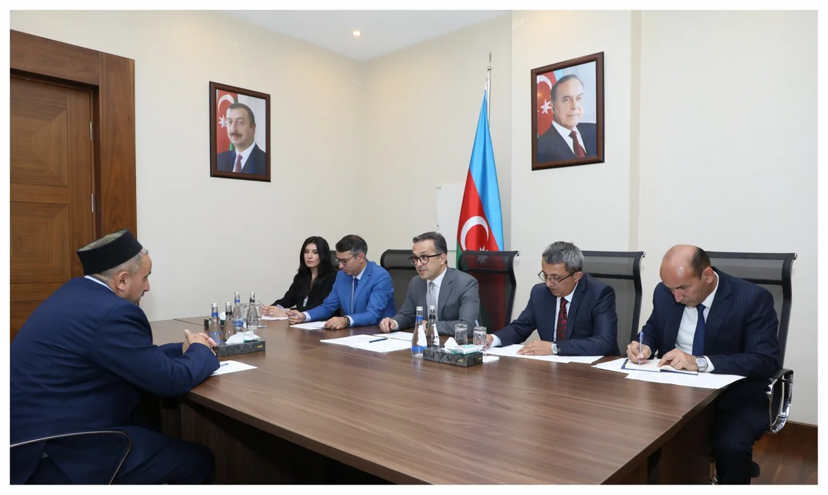 Dövlət Komitəsinin sədri Şəmkirdə vətəndaşları qəbul edib