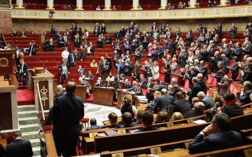 Fransa deputatı koronavirusa yoluxdu