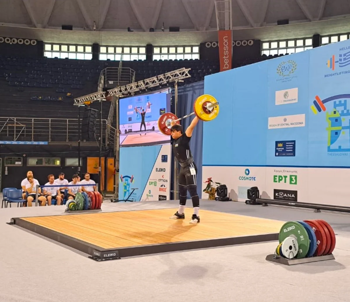 Azərbaycanın daha bir ağırlıqqaldıranı Avropa birinciliyinin qalibi olub